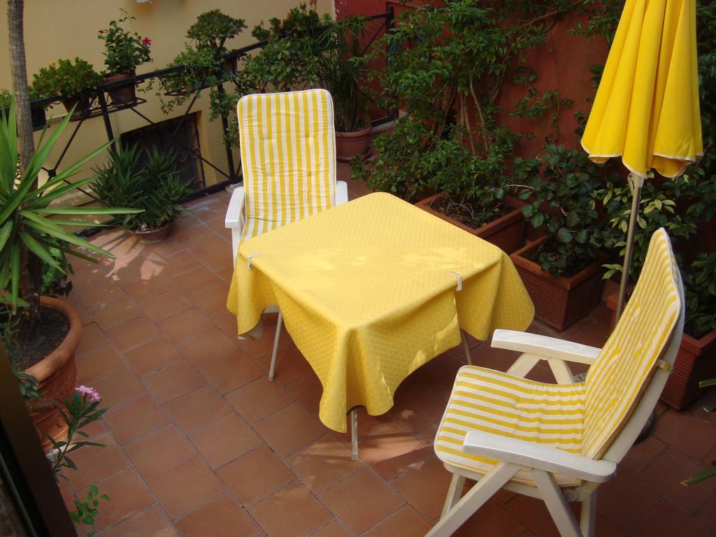 Colosseum Cottage Рим Екстер'єр фото